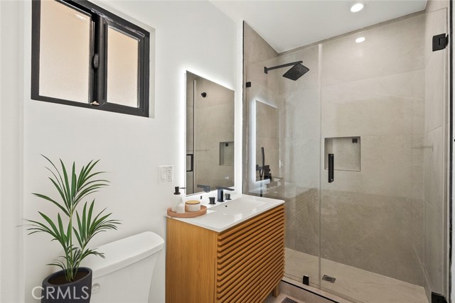 5734 Stansbury Avenue, Van Nuys CA: https://media.crmls.org/medias/48cb1f8d-fc36-48ab-be26-c29e269ba94b.jpg
