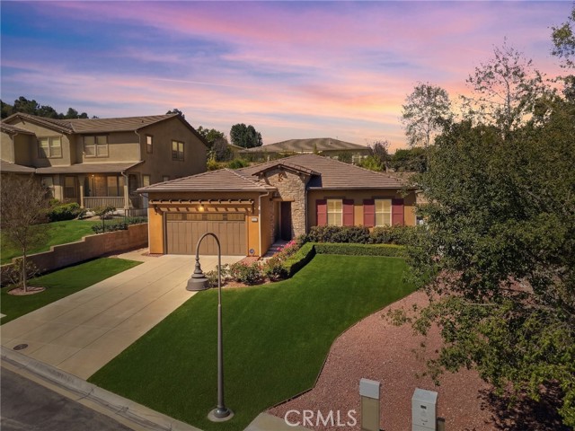 Detail Gallery Image 2 of 46 For 4977 Hydepark, Agoura Hills,  CA 91301 - 4 Beds | 2/1 Baths