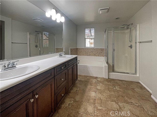 Detail Gallery Image 7 of 23 For 30505 Canyon Hills Rd #402,  Lake Elsinore,  CA 92532 - 3 Beds | 2/1 Baths