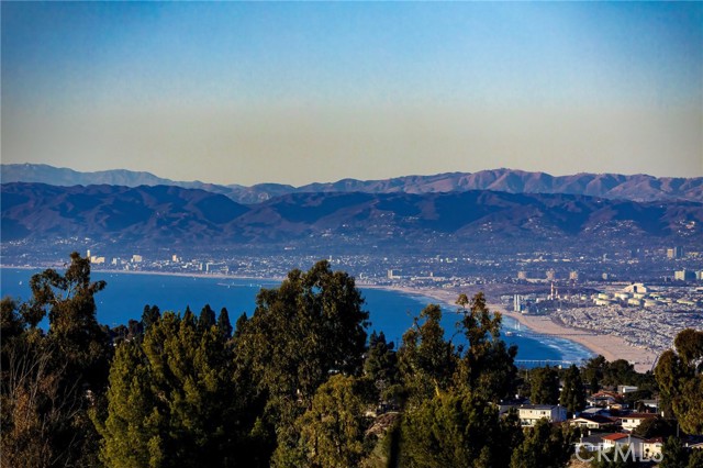 23 Coveview Drive, Rancho Palos Verdes, California 90275, 4 Bedrooms Bedrooms, ,2 BathroomsBathrooms,Residential,Sold,Coveview,SB22007892