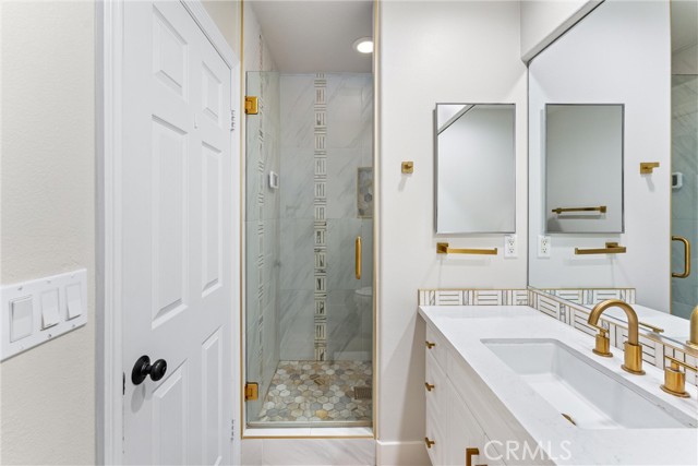 2580 Pearblossom Street, Fullerton CA: https://media.crmls.org/medias/48cc4b68-2a7b-4350-8678-4e2adf95d945.jpg