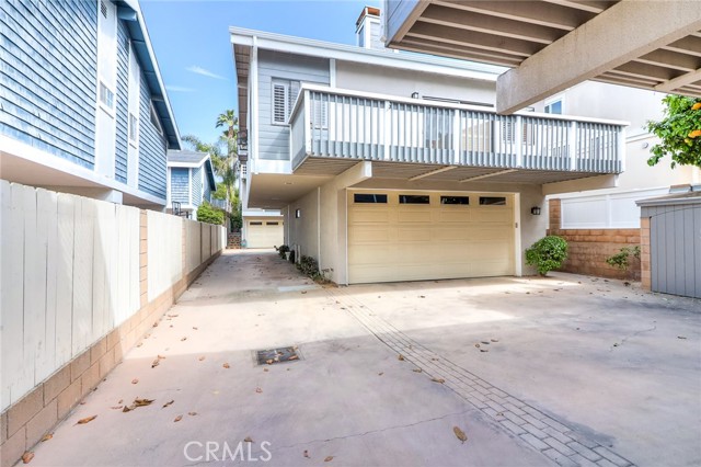 104 Francisca Avenue, Redondo Beach, California 90277, 3 Bedrooms Bedrooms, ,3 BathroomsBathrooms,Residential,Sold,Francisca,SB22054762