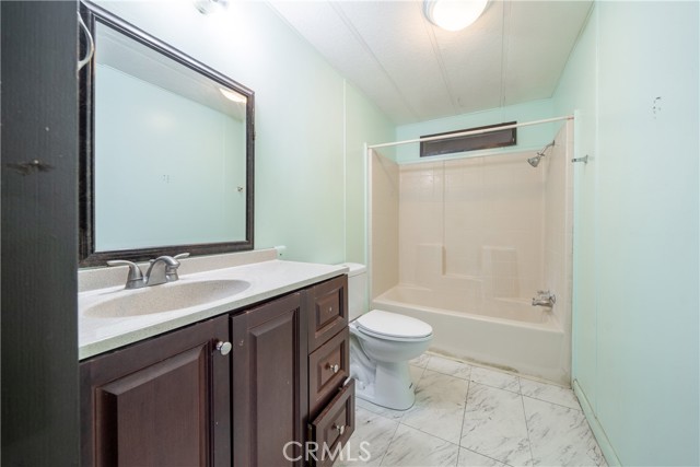 Detail Gallery Image 16 of 25 For 3524 E Avenue R #300,  Palmdale,  CA 93550 - 3 Beds | 2 Baths