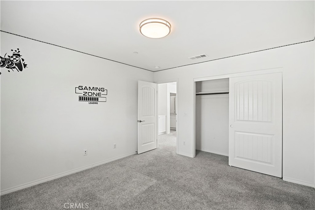 MLS #WS25243385 image #35