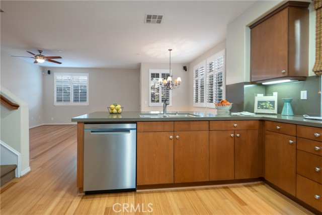 Detail Gallery Image 13 of 55 For 600 Asbury, Claremont,  CA 91711 - 3 Beds | 3 Baths