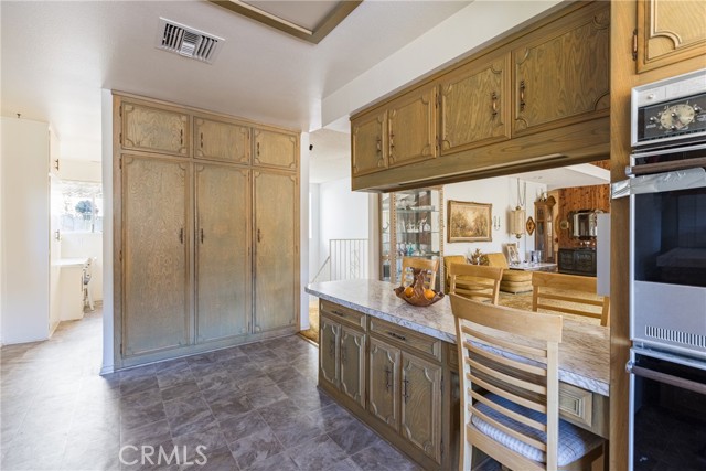 Detail Gallery Image 19 of 54 For 2232 Lakeshore, Agoura Hills,  CA 91301 - 3 Beds | 3 Baths