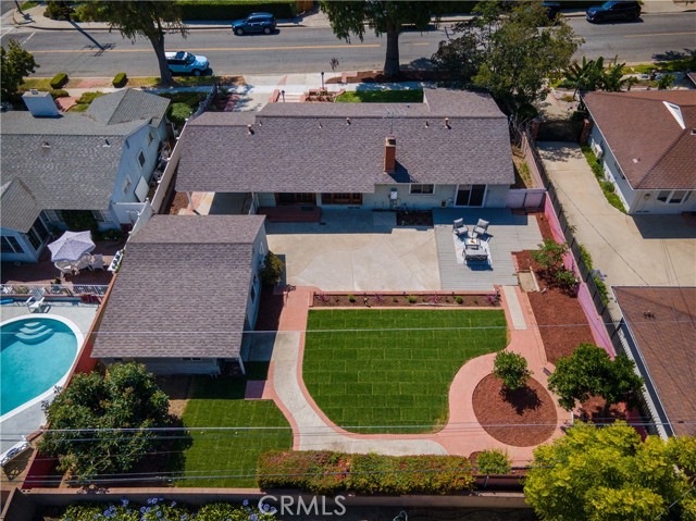 Image 6 of 34 For 8150 Ocean View Avenue