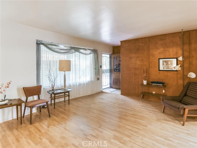 540 Hacienda Drive, Monrovia CA: https://media.crmls.org/medias/48ce6229-08f8-478c-bbb3-c83e9360f980.jpg