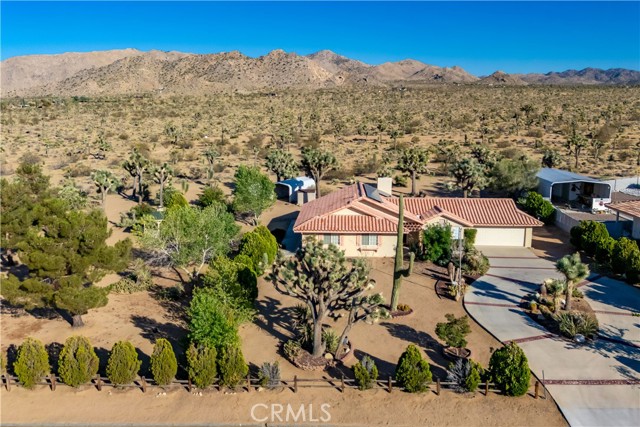 59019 Pueblo Trail, Yucca Valley CA: https://media.crmls.org/medias/48ce6a20-b52c-4e5f-a321-14420b3288fc.jpg