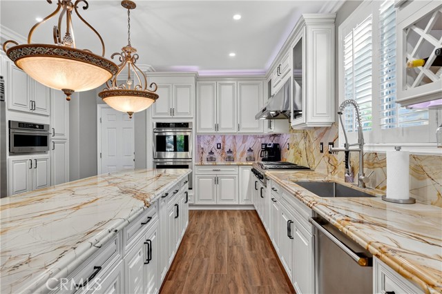 Image 21 of 74 For 12377 Columbia Lane