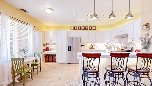 4350 Ferreira Ranch Drive, Turlock CA: https://media.crmls.org/medias/48d12b3c-fd4e-4cb7-a2ff-a7f640ceb1ff.jpg