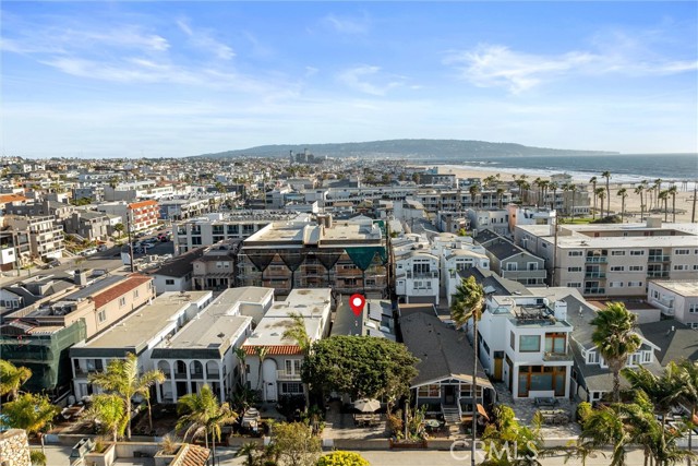 66 16th Street, Hermosa Beach, California 90254, 4 Bedrooms Bedrooms, ,2 BathroomsBathrooms,Residential,Sold,16th Street,SB25047715