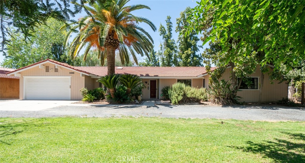 MLS #FR25181477 img 2