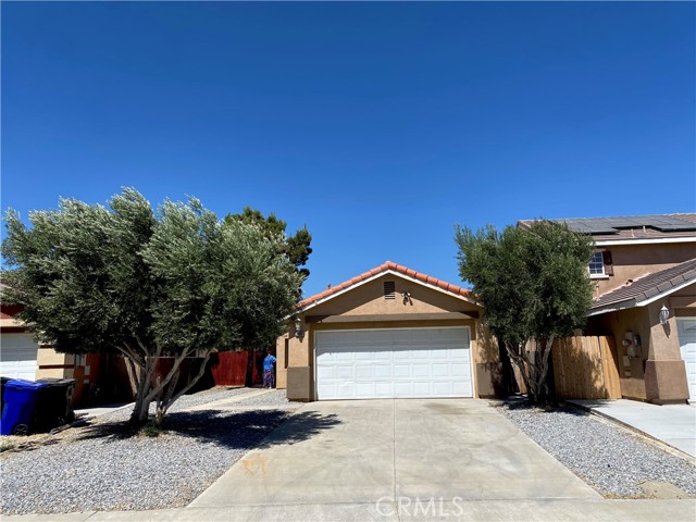 Detail Gallery Image 3 of 22 For 14805 Hidden Rock Ct, Victorville,  CA 92394 - 3 Beds | 2 Baths