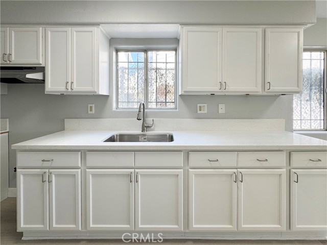 Detail Gallery Image 6 of 20 For 6927 Estrella Ave, Los Angeles,  CA 90044 - – Beds | – Baths