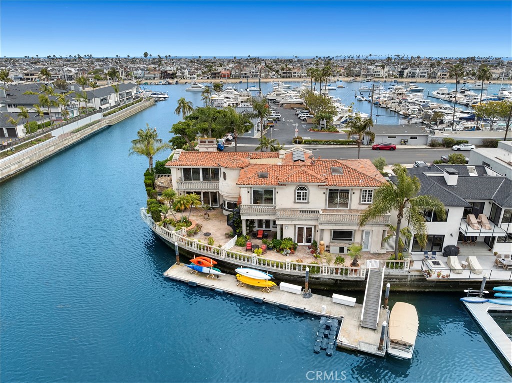 842 Harbor Island Drive