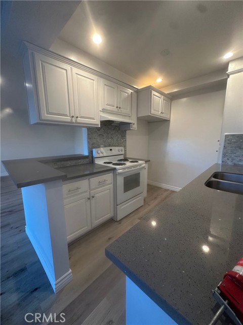 Detail Gallery Image 18 of 22 For 4533 Colbath Avenue #20,  Sherman Oaks,  CA 91423 - 1 Beds | 1 Baths