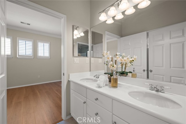 20713 Mopena, Porter Ranch CA: https://media.crmls.org/medias/48d4a76e-ac5e-47dd-8437-39bb684f5484.jpg