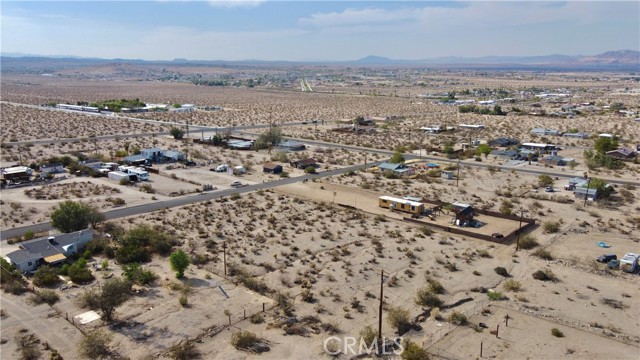 Detail Gallery Image 8 of 24 For 7401 N Star Ave, Twentynine Palms,  CA 92277 - – Beds | – Baths