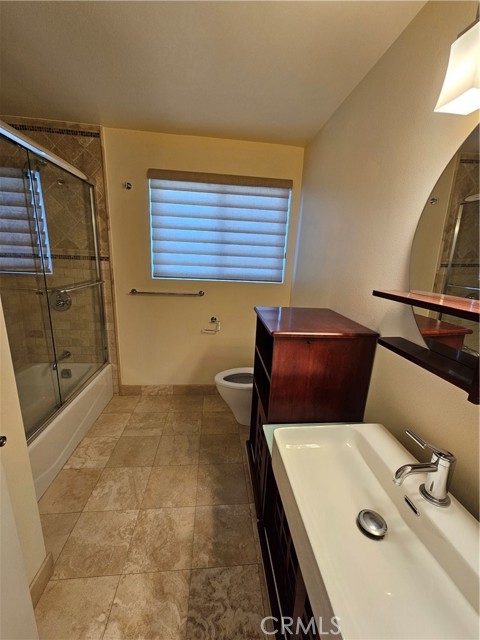 19259 Braemore Road, Porter Ranch CA: https://media.crmls.org/medias/48d53272-7ffa-4c06-ba68-1d0f9f579bf6.jpg
