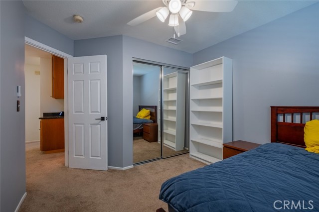 Detail Gallery Image 25 of 30 For 29231 Mammoth Ln, Canyon Country,  CA 91387 - 3 Beds | 3 Baths
