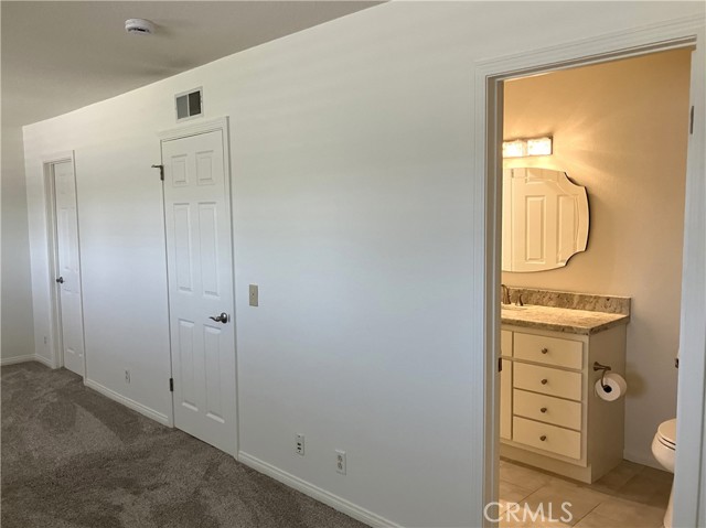 5135 Hampton Court, Westminster CA: https://media.crmls.org/medias/48d5a5f4-ae35-4c74-b6a7-fd12838e8f3c.jpg
