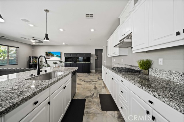 Detail Gallery Image 10 of 43 For 7924 Raincross Ct, Riverside,  CA 92507 - 4 Beds | 2 Baths