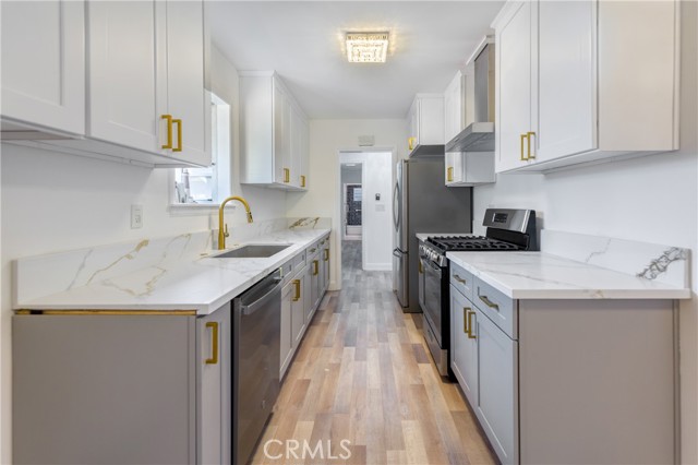 22151 Ingomar Street, Canoga Park CA: https://media.crmls.org/medias/48d77810-8736-4513-8b63-afbca921a6c5.jpg