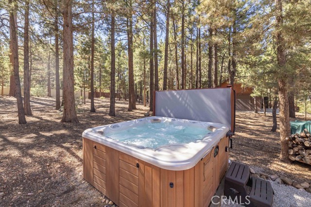 625 Cedar Glen Drive, Big Bear City CA: https://media.crmls.org/medias/48d81a7c-6ad0-4219-bae2-3ae7dfe383df.jpg