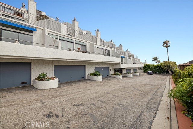 736 Gould Avenue, Hermosa Beach, California 90254, 3 Bedrooms Bedrooms, ,3 BathroomsBathrooms,Residential,Sold,Gould,SB24182647