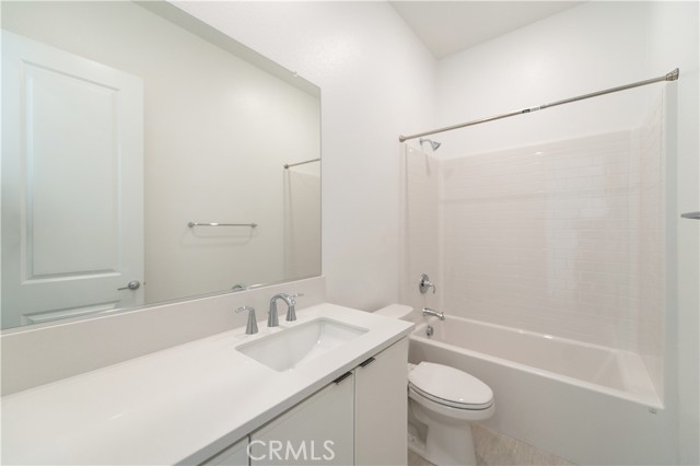 Detail Gallery Image 19 of 28 For 108 Tiffin, Irvine,  CA 92618 - 3 Beds | 2/1 Baths