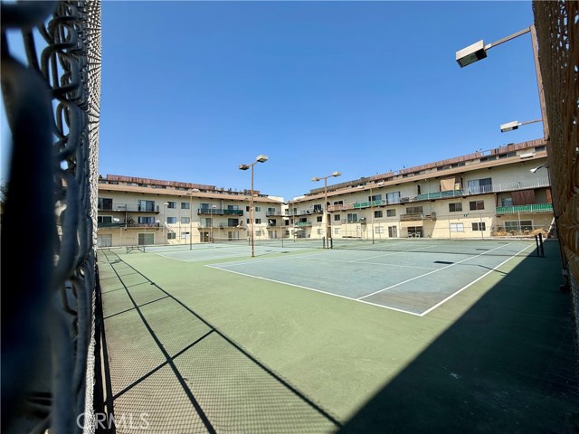 5460 White Oak Avenue, Encino CA: https://media.crmls.org/medias/48da7ca1-7855-4336-b82f-5fb8dead675a.jpg