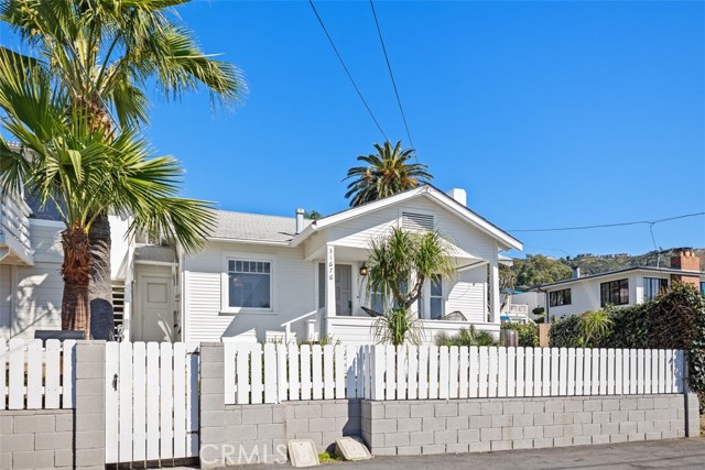 Detail Gallery Image 3 of 19 For 31676 Wildwood Rd, Laguna Beach,  CA 92651 - 1 Beds | 1 Baths