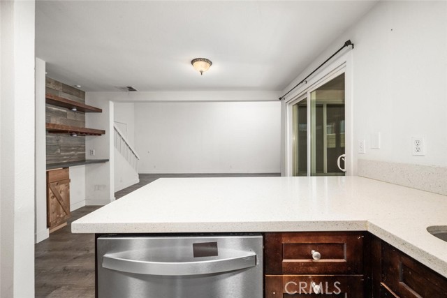 10395 Hammontree Drive, Garden Grove CA: https://media.crmls.org/medias/48dd3252-227e-4c34-9690-56a342579f9b.jpg