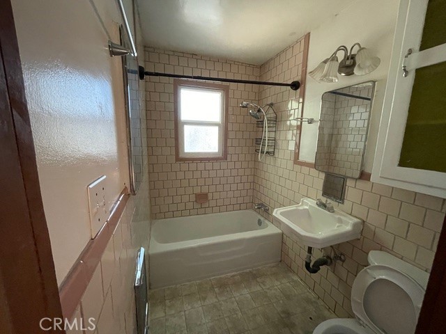 Image 7 of 22 For 9504 Summit  