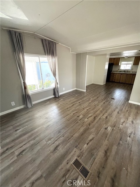 3700 Buchanan Street, Riverside CA: https://media.crmls.org/medias/48ddd462-b28a-4397-810e-dd422b595af1.jpg