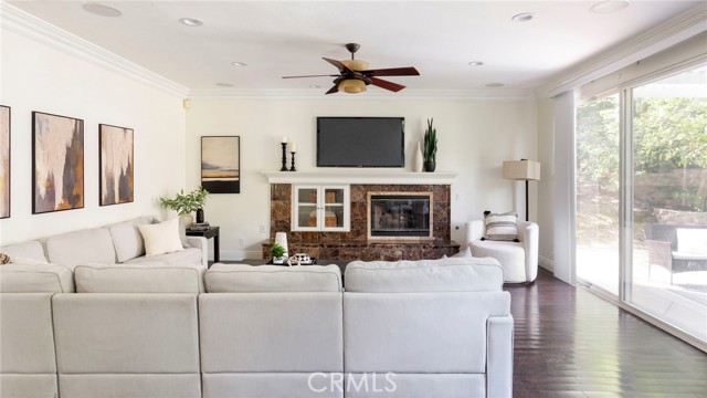 Detail Gallery Image 13 of 51 For 24589 Lola, Newhall,  CA 91321 - 5 Beds | 3 Baths