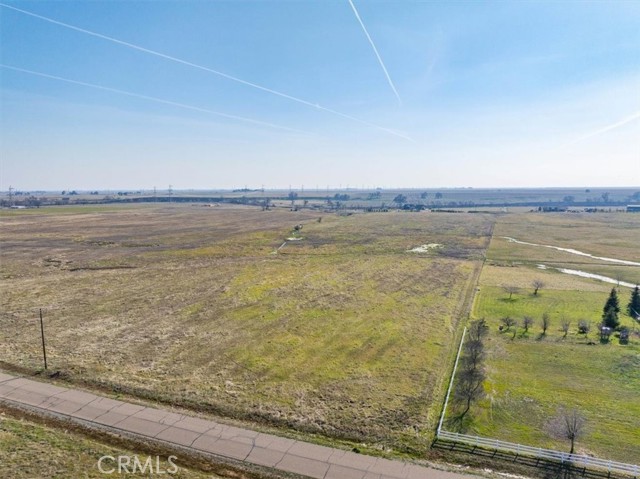 Detail Gallery Image 10 of 12 For 20225 Stewart, Red Bluff,  CA 96080 - – Beds | – Baths