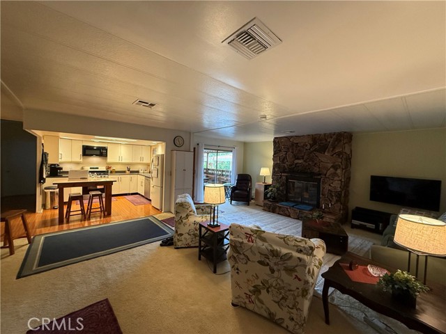 Image 10 of 26 For 2601 Victoria Street 373