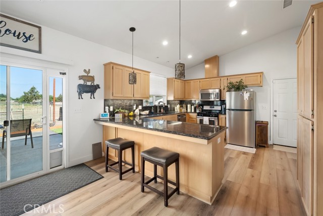 Detail Gallery Image 8 of 33 For 4575 Whispering Oak Way, Paso Robles,  CA 93446 - 4 Beds | 2 Baths