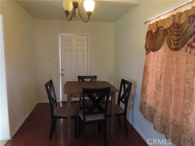 Detail Gallery Image 4 of 16 For 736 E Century, Los Angeles,  CA 90002 - 3 Beds | 2 Baths