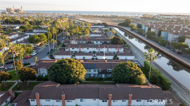 Detail Gallery Image 2 of 39 For 8125 Pawtucket, Huntington Beach,  CA 92646 - 3 Beds | 1/1 Baths