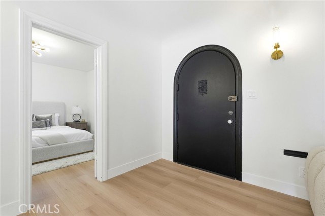 Detail Gallery Image 23 of 58 For 829 N Valley, Burbank,  CA 91505 - 2 Beds | 2 Baths