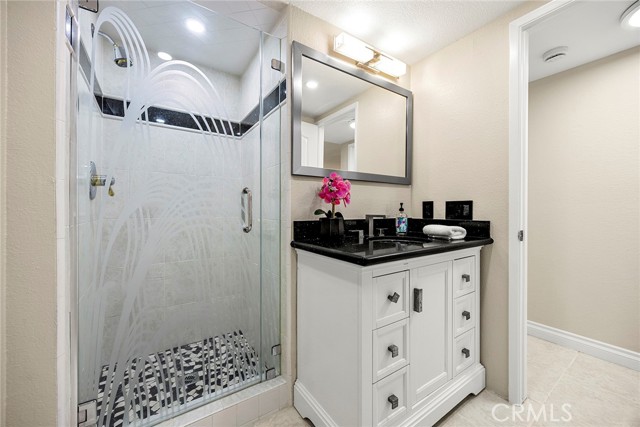 Image 25 of 59 For 897 Kings Canyon Road