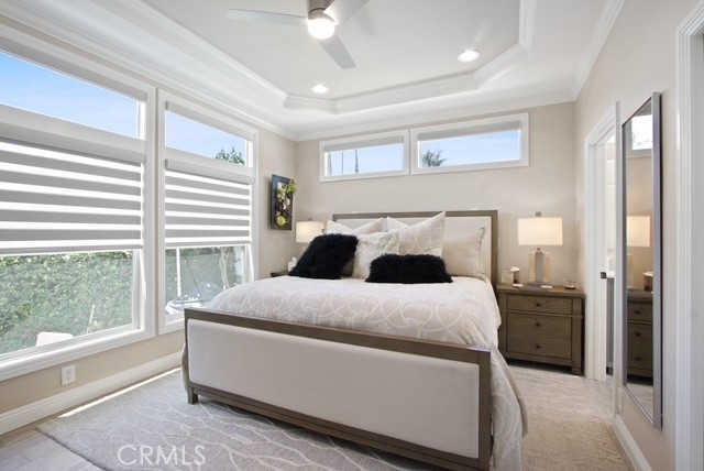 Detail Gallery Image 12 of 39 For 237 Plymouth Ave, Newport Beach,  CA 92660 - 3 Beds | 2 Baths