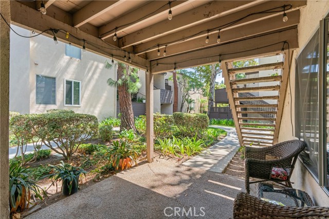 Detail Gallery Image 9 of 21 For 1300 Cabrillo Park Dr #B,  Santa Ana,  CA 92701 - 1 Beds | 1 Baths