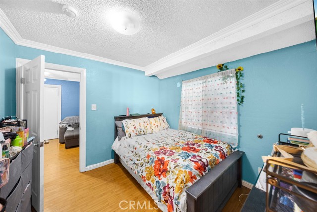 157 E 70th Street, Los Angeles CA: https://media.crmls.org/medias/48e2d080-043e-40ca-a5e5-ed7e20ee6167.jpg
