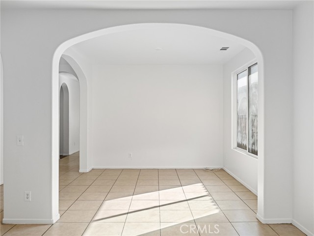 Detail Gallery Image 7 of 35 For 12357 Luna, Victorville,  CA 92392 - 4 Beds | 2 Baths