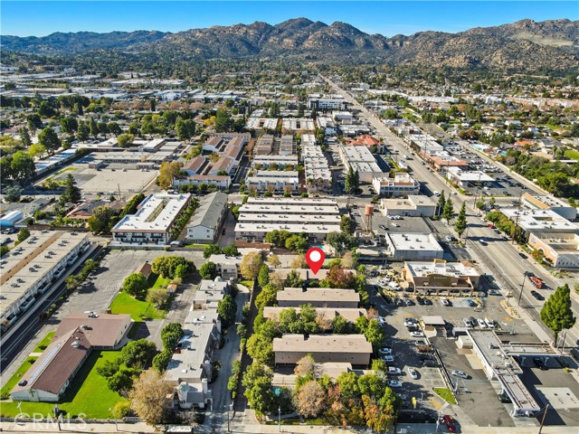 Detail Gallery Image 32 of 35 For 10237 De Soto, Chatsworth,  CA 91311 - 2 Beds | 2 Baths