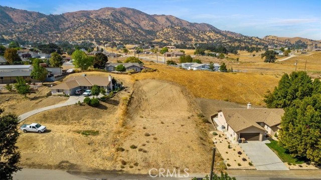 Detail Gallery Image 2 of 8 For 22935 Larkspur Ct, Tehachapi,  CA 93561 - – Beds | – Baths